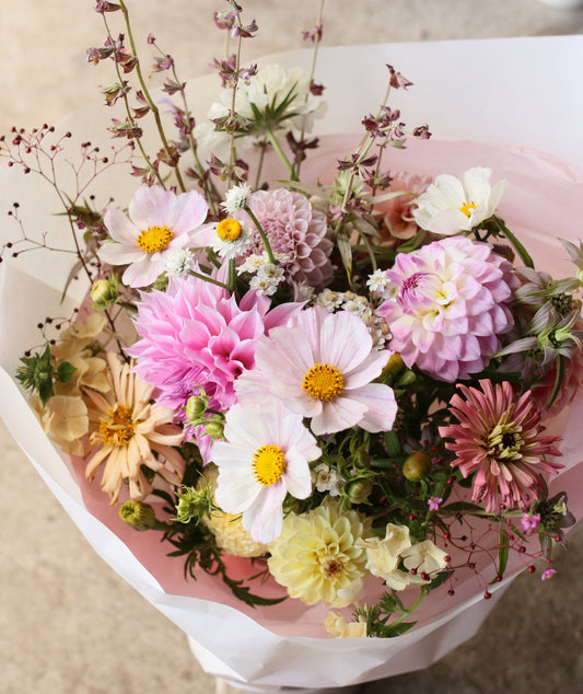 Valentines Day Bouquet - Essence image 0