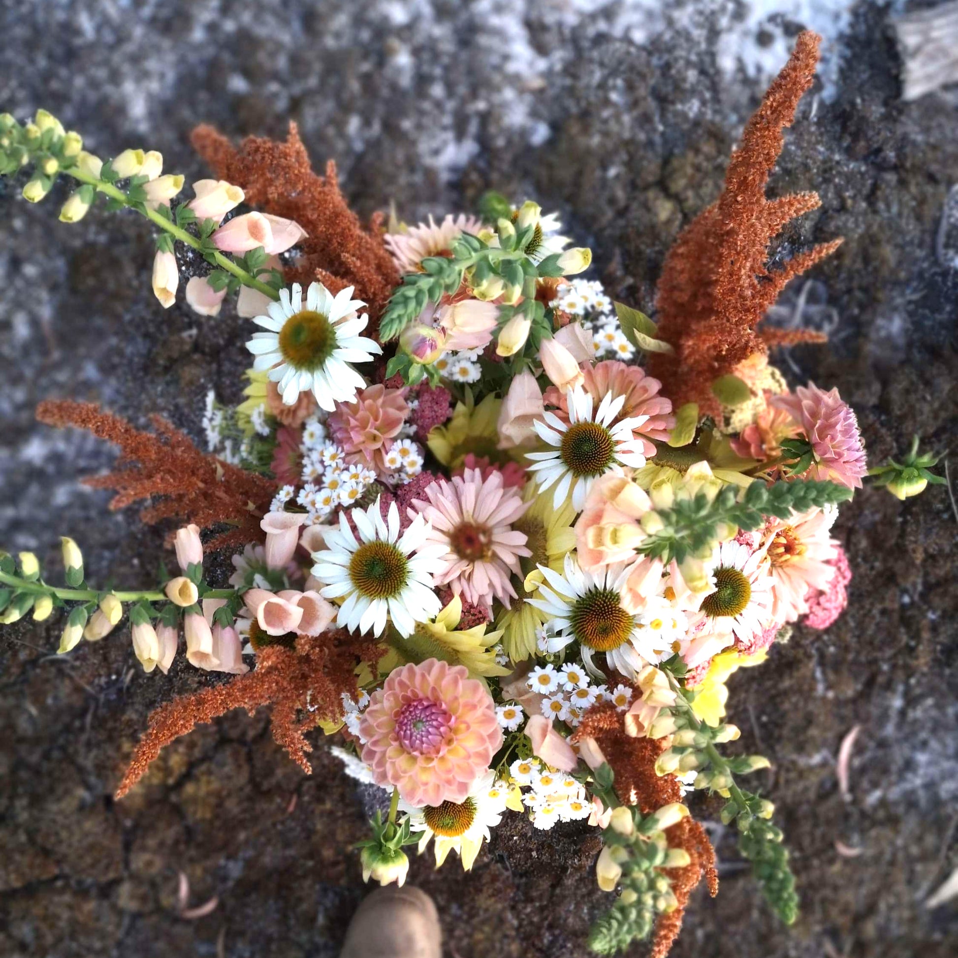 Seasonal Bouquet - Deluxe image 2